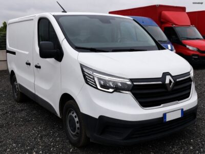 Κλούβα Renault 2024